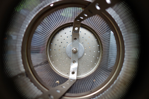 ねじった羽根を取り付けて改良